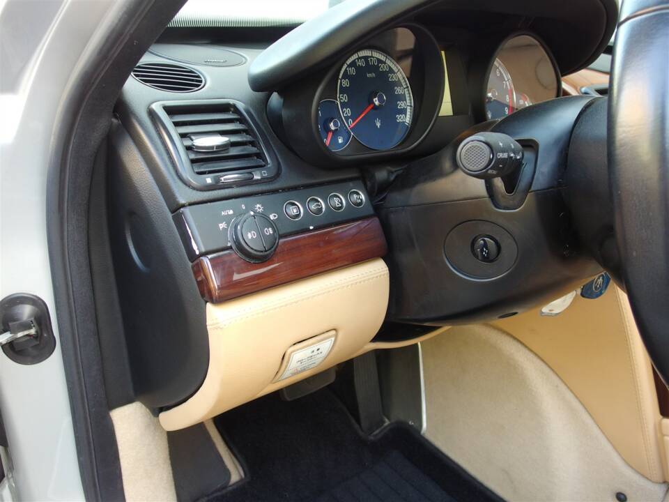 Bild 36/99 von Maserati Quattroporte 4.2 (2007)