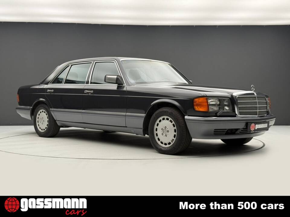 Image 4/15 of Mercedes-Benz 560 SEL (1991)
