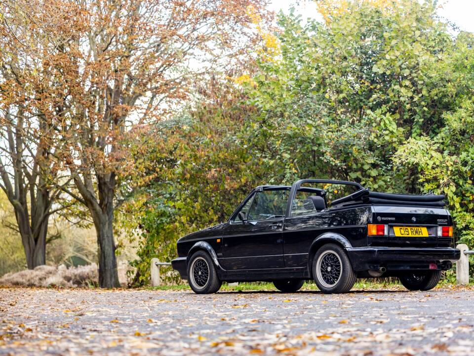 Afbeelding 19/46 van Volkswagen Golf I GTI 1.6 (1993)