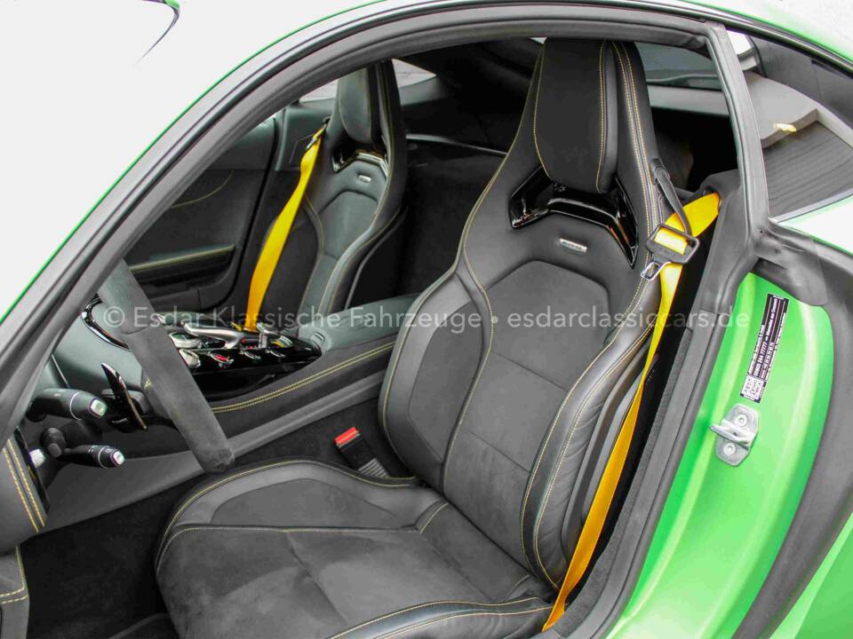 Immagine 20/35 di Mercedes-AMG GT-R (2018)