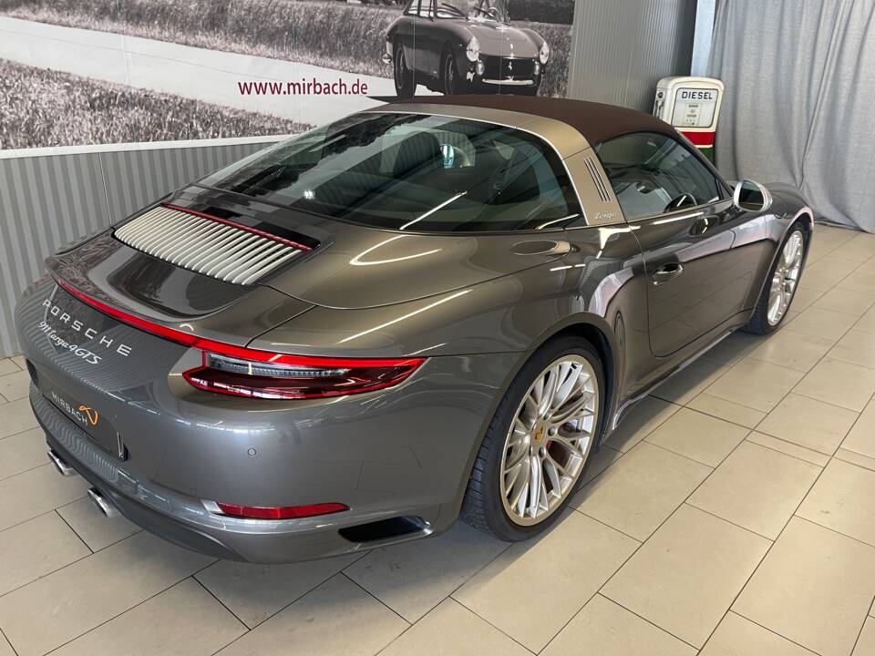 Afbeelding 8/20 van Porsche 911 Targa 4 GTS (2019)