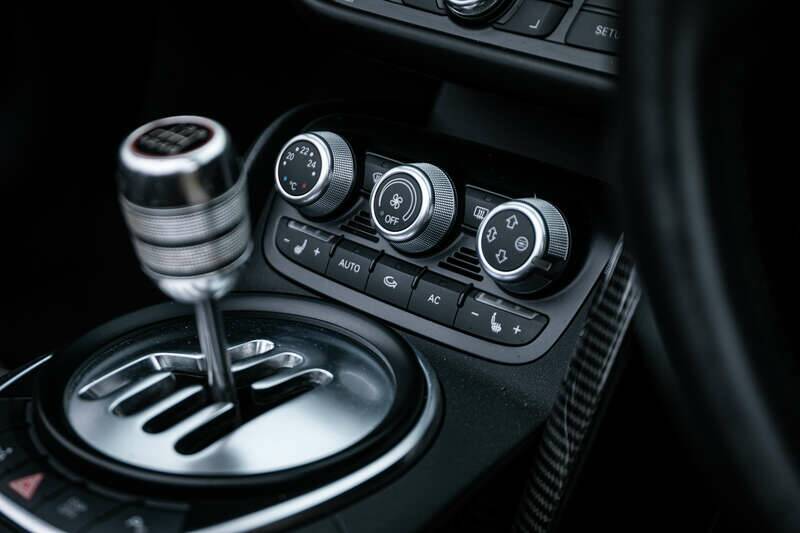 Immagine 33/35 di Audi R8 V10 Spyder (2011)