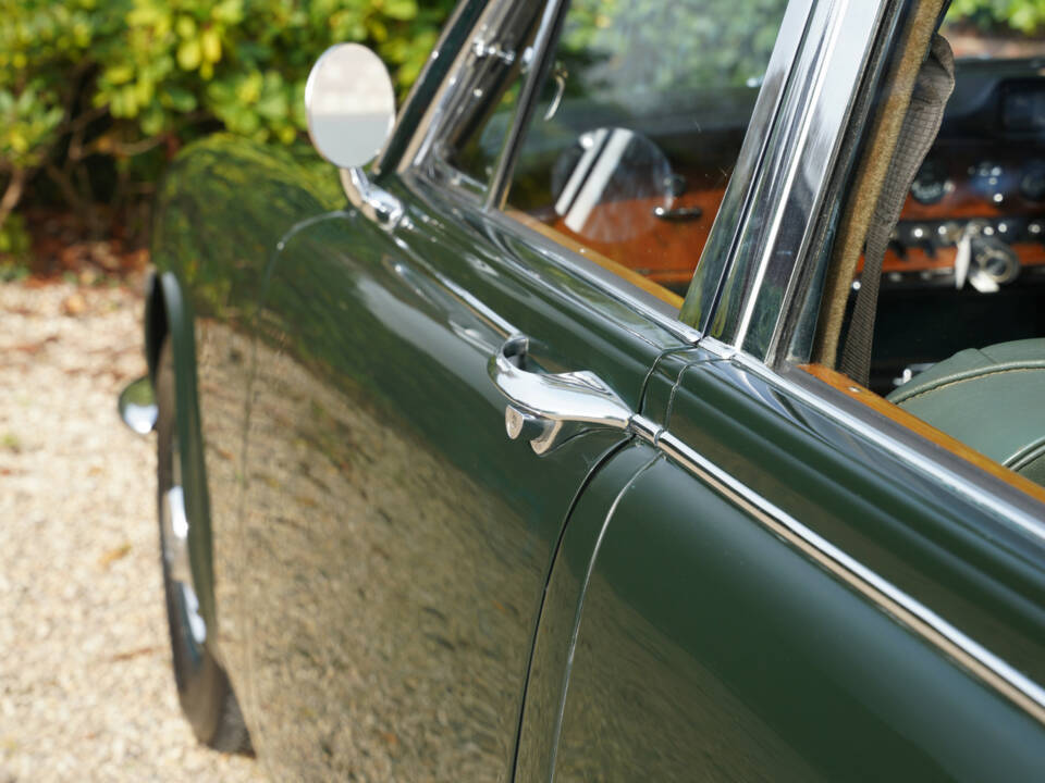 Image 20/50 of Daimler Sovereign 420 (1968)