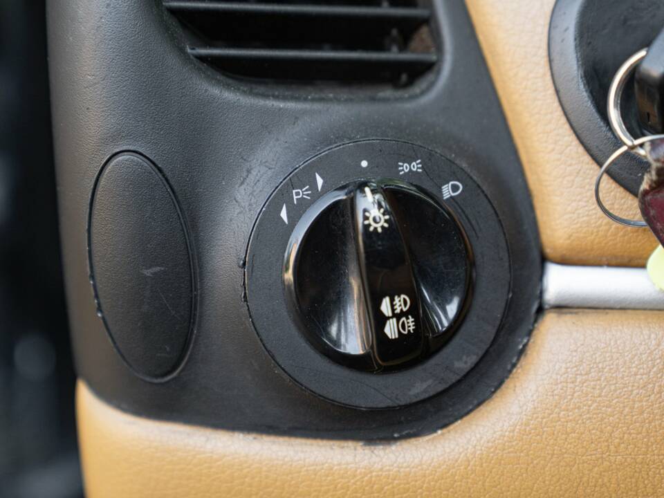 Imagen 47/50 de Porsche Boxster (2000)