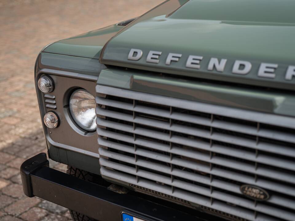 Image 3/42 of Land Rover Defender 90 (2015)