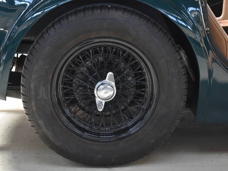 Image 30/39 of Hawk Cobra 289 (1968)