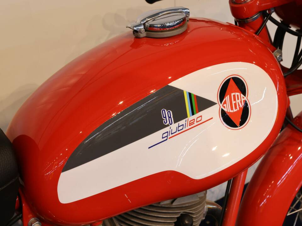 Image 14/26 of Gilera Giubileo 100 (1900)