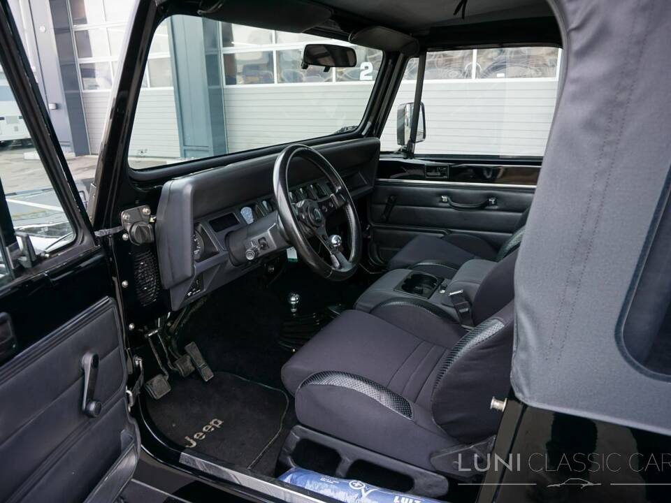 Image 31/50 de Jeep Wrangler 4.0 (1992)