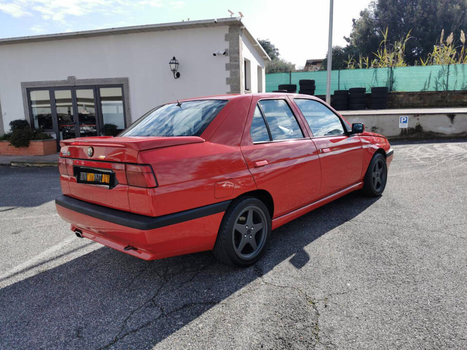 Image 2/41 of Alfa Romeo 155  2.0 Q4 4x4 (1995)