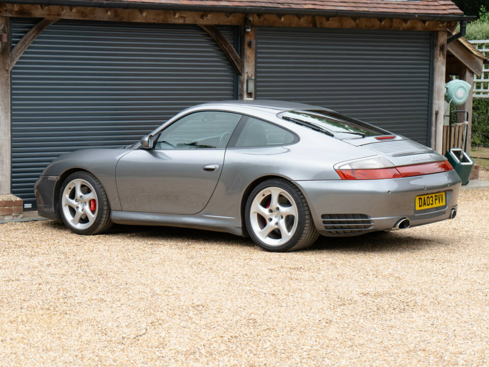 Image 40/50 of Porsche 911 Carrera 4S (2003)