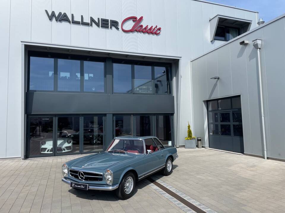 Image 1/20 of Mercedes-Benz 280 SL (1970)