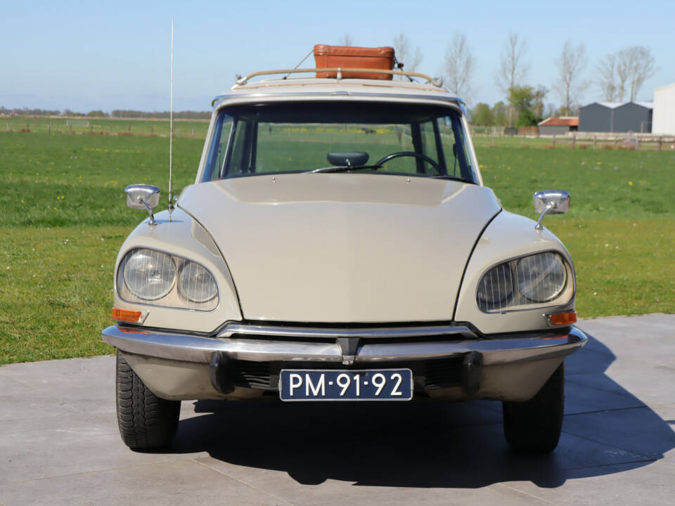 Image 50/50 de Citroën ID 21 Break (1967)