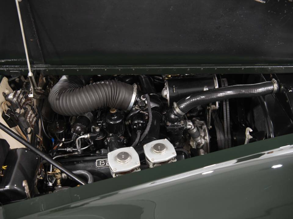Image 27/28 of Bentley S 2 Continental (1961)