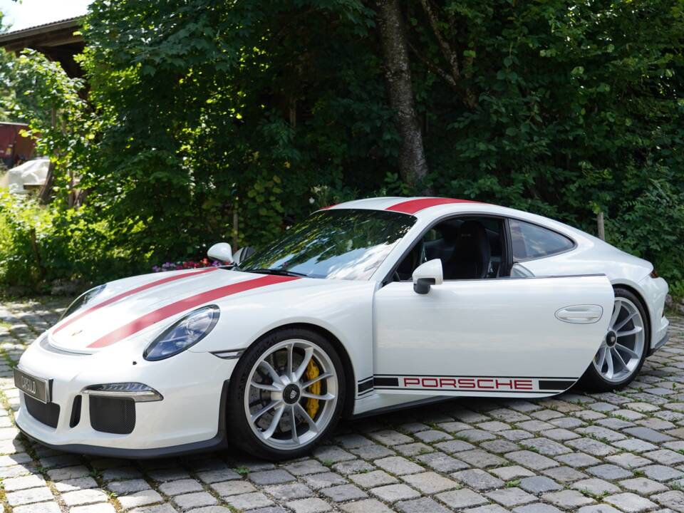 Image 17/24 de Porsche 911 R (2016)