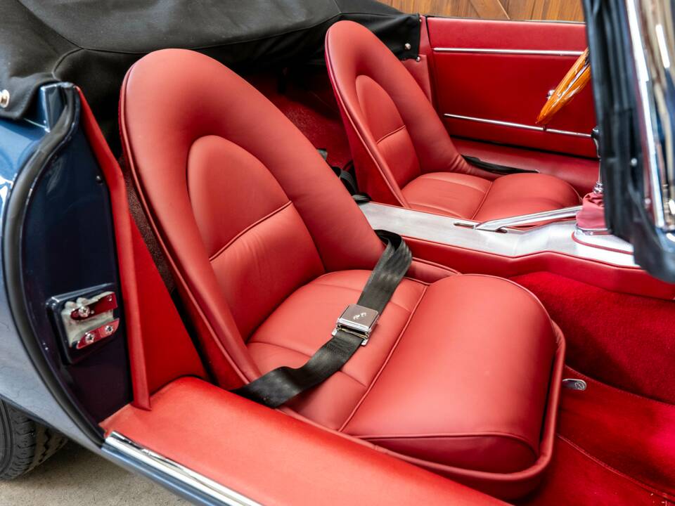 Image 19/36 of Jaguar E-Type 3.8 (1963)