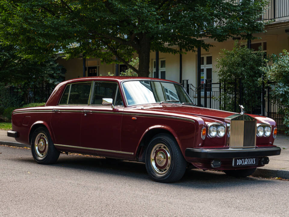 Image 2/32 of Rolls-Royce Silver Shadow II (1978)