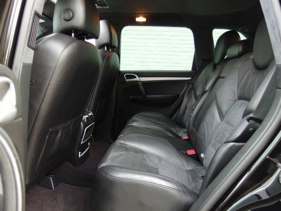 Immagine 53/99 di Porsche Cayenne GTS (2008)