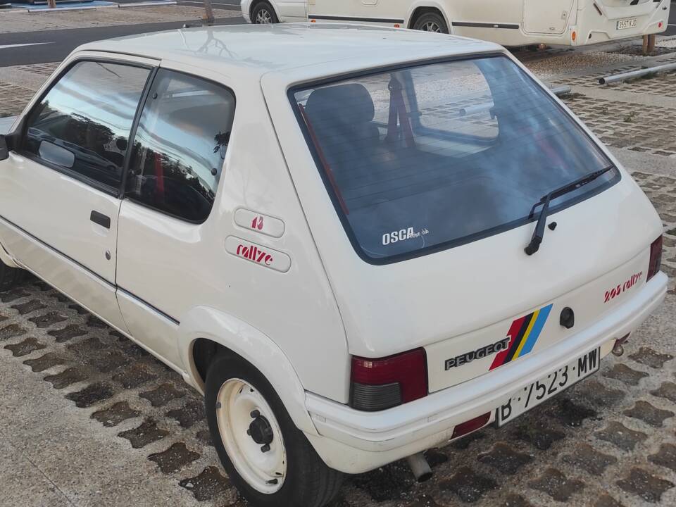 Bild 5/11 von Peugeot 205 rallye (1991)