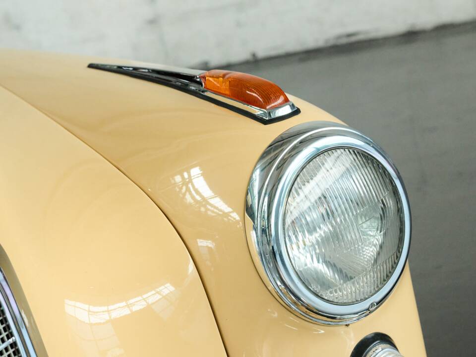 Immagine 27/50 di Mercedes-Benz 220 S Cabriolet (1958)