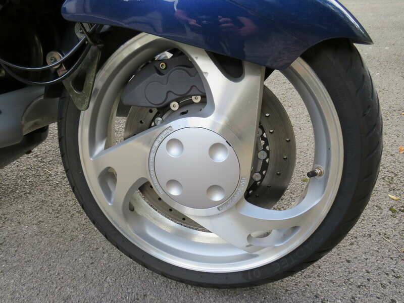 Bild 29/48 von Yamaha GTS 1000 (1996)
