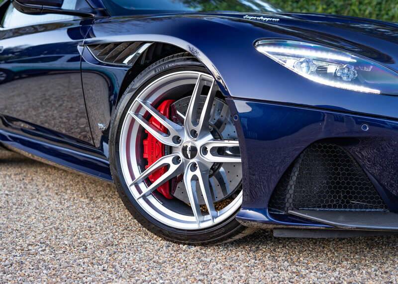 Immagine 39/50 di Aston Martin DBS Superleggera (2018)