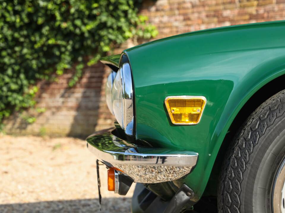 Immagine 21/50 di Triumph TR 6 (1976)