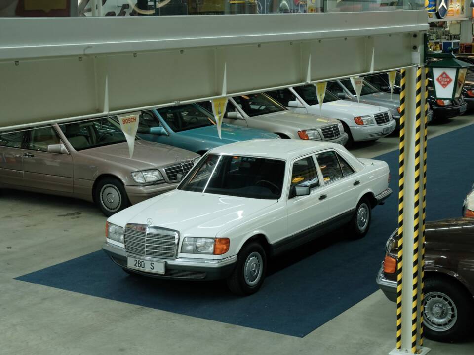 Bild 4/50 von Mercedes-Benz 280 S (1981)