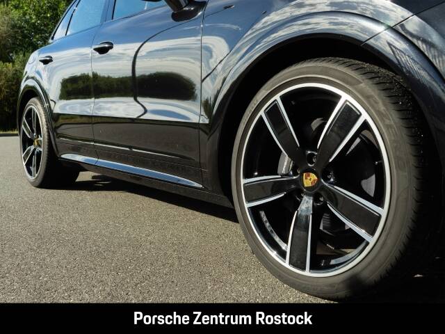 Obraz 4/29 pojazdu Porsche Cayenne E-Hybrid (2022)