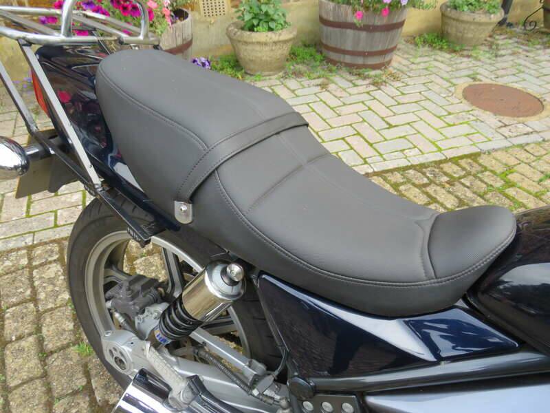 Image 16/39 of Kawasaki ZR 550 Zephyr (1991)