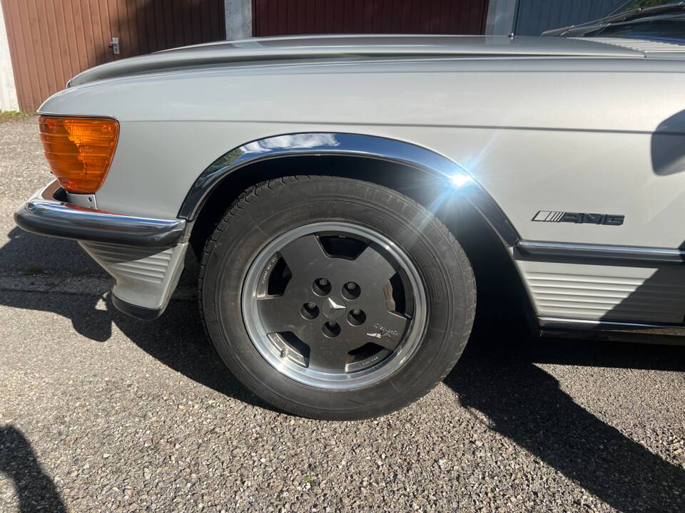 Image 8/23 of Mercedes-Benz 300 SL (1986)