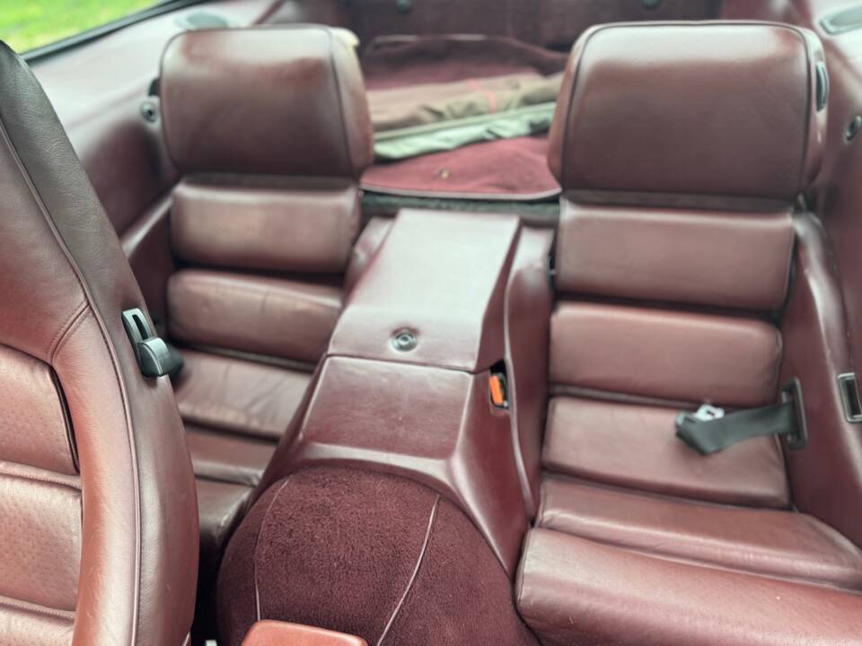 Image 19/32 of Porsche 928 S (1988)