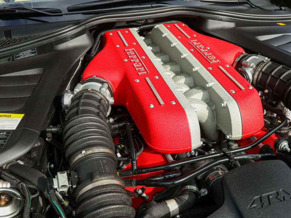 Imagen 11/50 de Ferrari GTC4Lusso (2018)