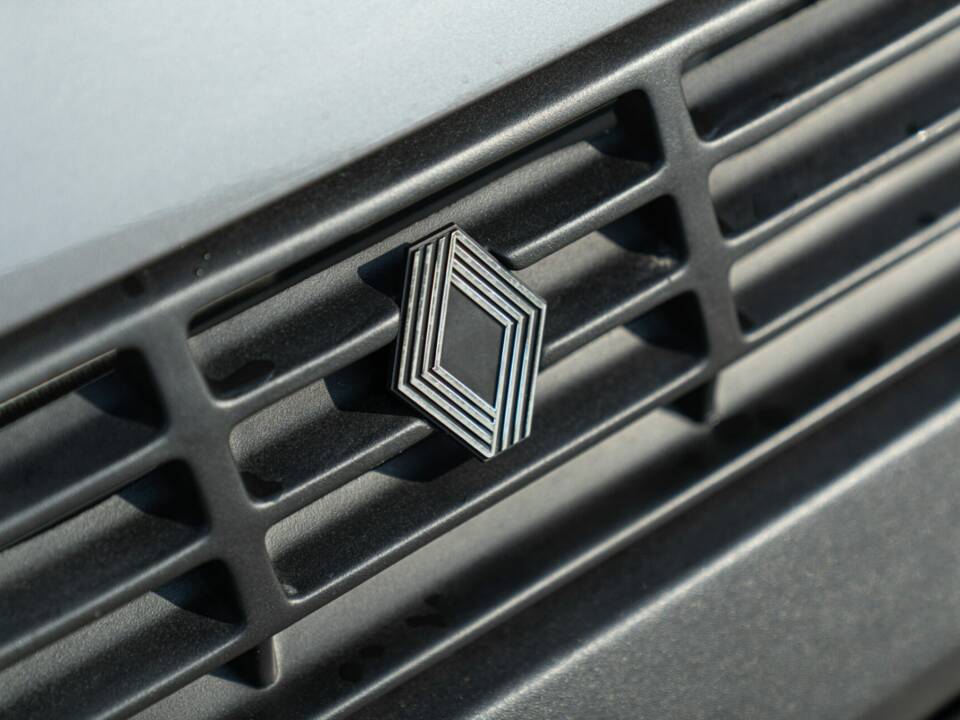 Bild 9/50 von Renault R 5 GT Turbo (1986)