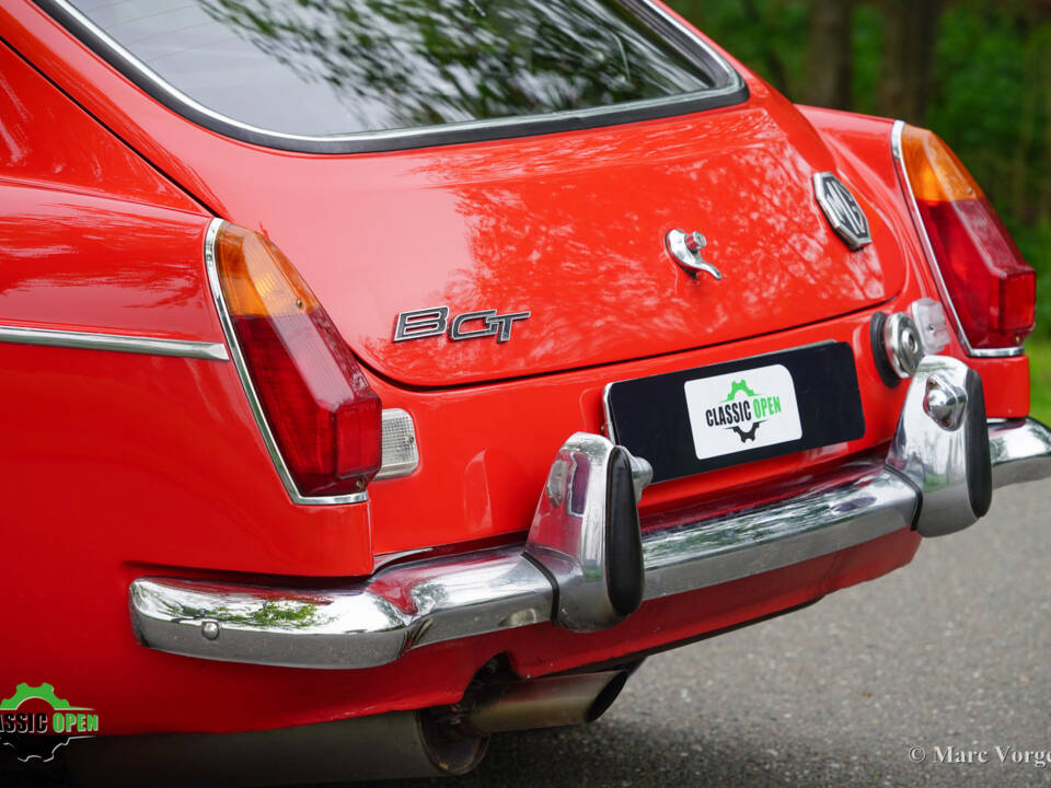 Image 38/46 de MG MGB GT V8 (1975)