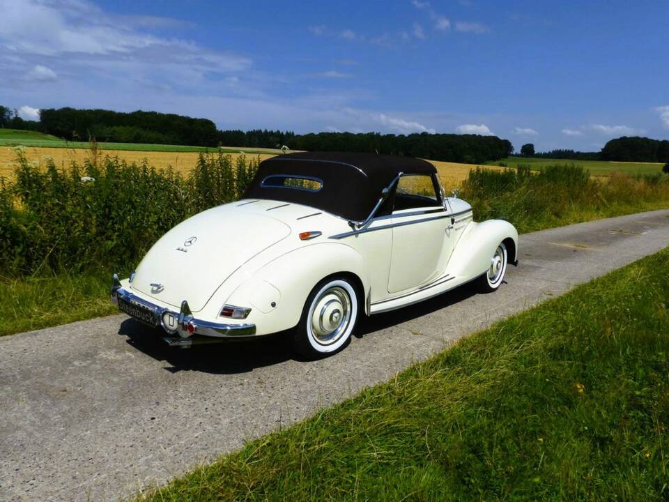 Mercedes-Benz 220 Cabriolet A (W 187) 1955
