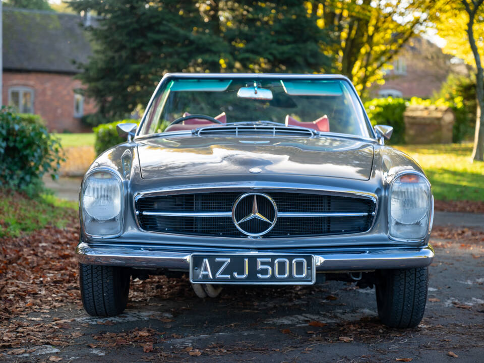 Afbeelding 11/16 van Mercedes-Benz 280 M-SL (1966)