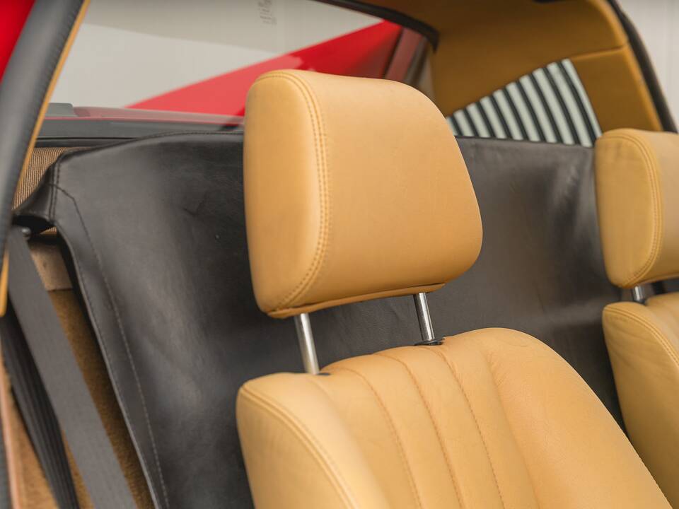 Afbeelding 13/32 van Ferrari 328 GTS (1985)