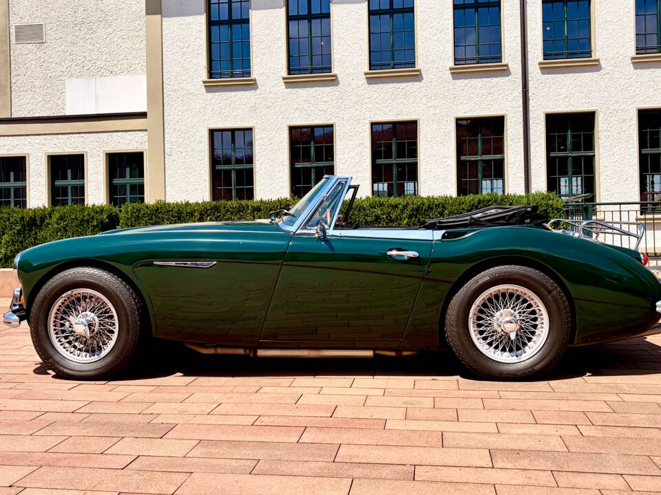 Image 4/20 de Austin-Healey 3000 Mk III (BJ8) (1966)