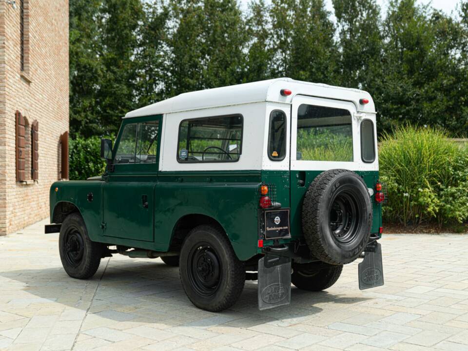 Obraz 8/50 pojazdu Land Rover 88 Lightweight (1977)
