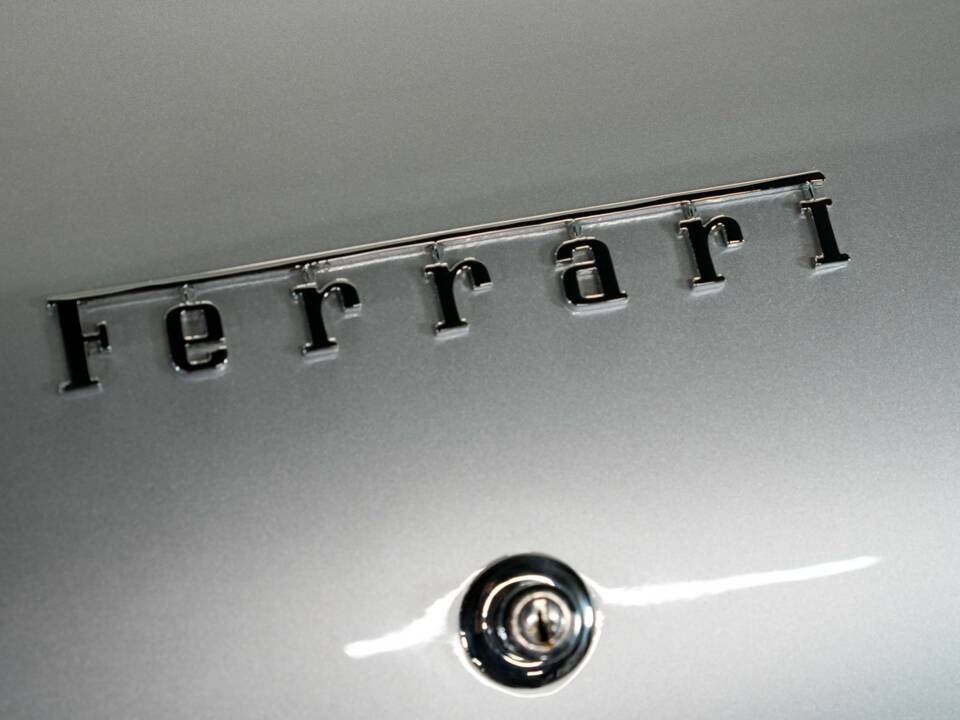 Bild 47/50 von Ferrari 330 GT (1965)