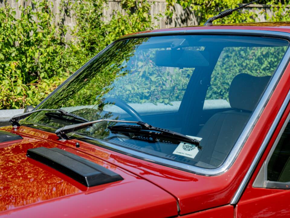 Imagen 12/50 de Alfa Romeo Giulietta 1.6 (1981)