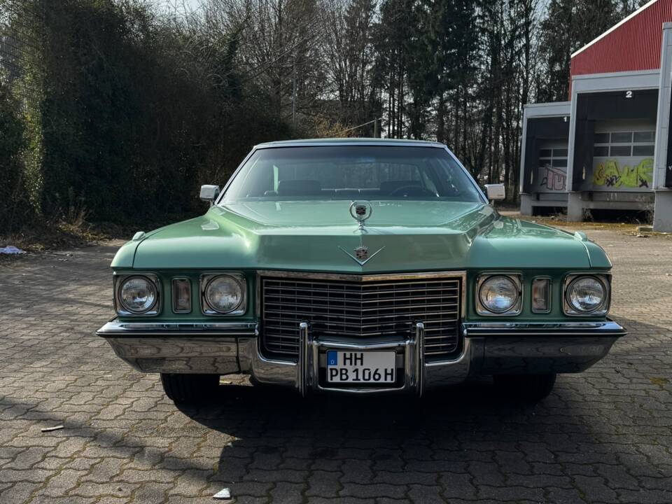 Image 3/18 of Cadillac Sedan DeVille (1971)
