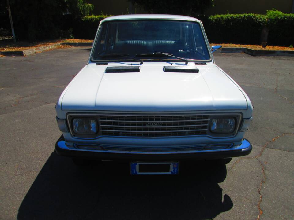 Immagine 2/73 di FIAT 128 Special (1976)