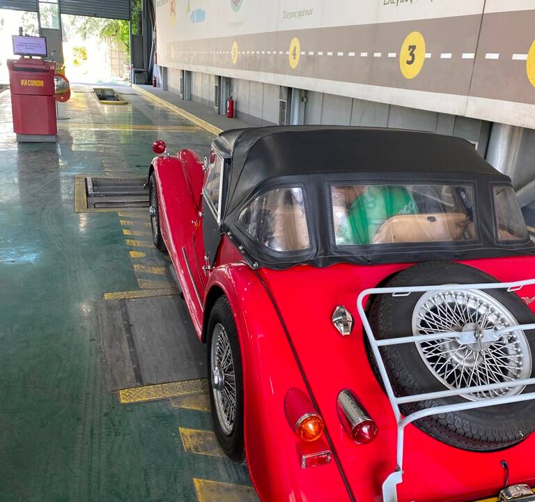 Image 5/33 of Morgan 4/4 1600 (1988)