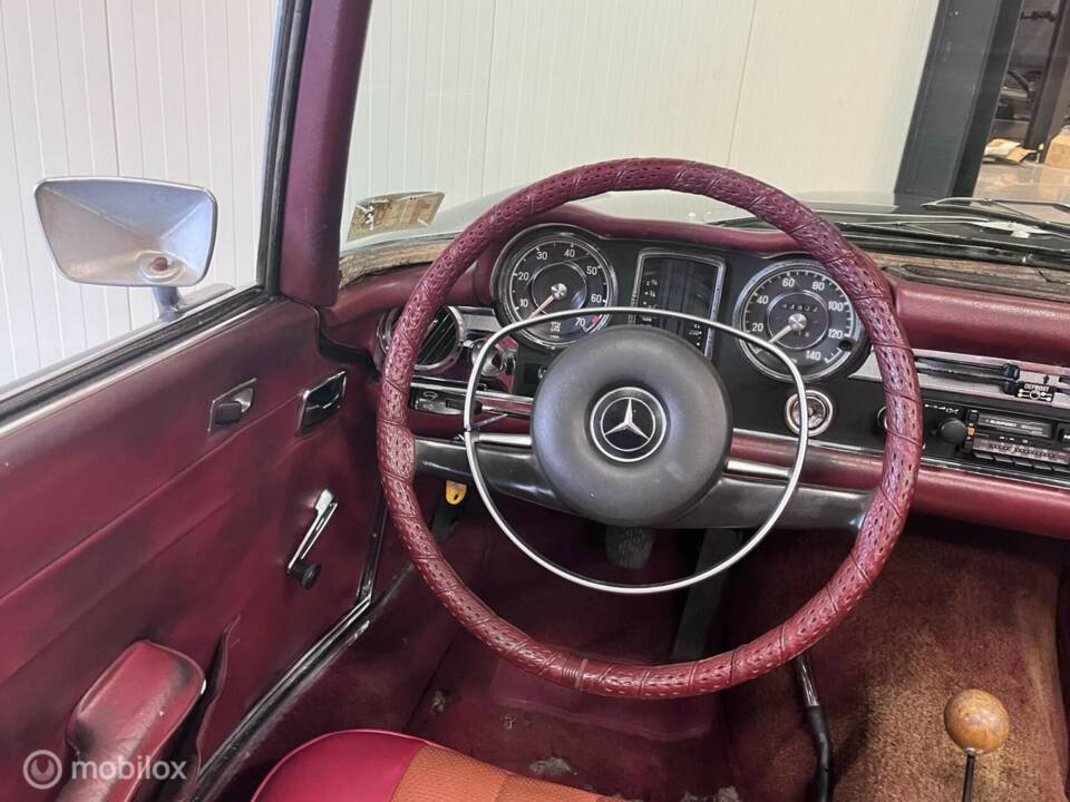Image 11/40 of Mercedes-Benz 280 SL (1970)