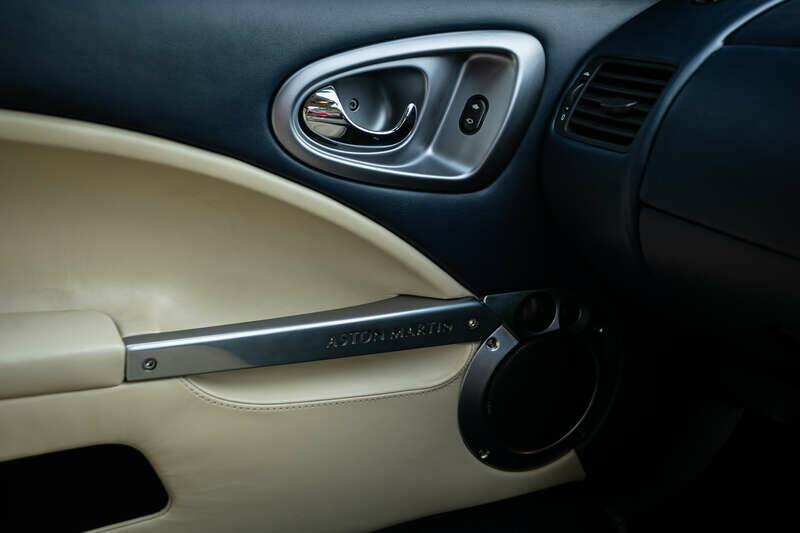Bild 23/44 von Aston Martin V12 Vanquish (2003)