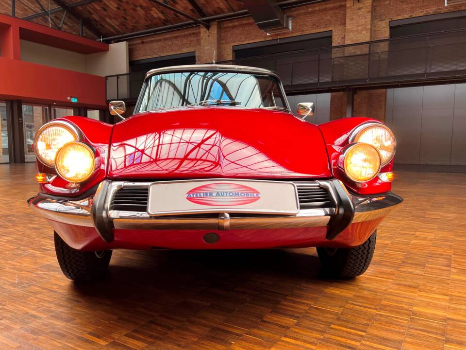 Image 5/37 of Citroën ID 19 (1967)