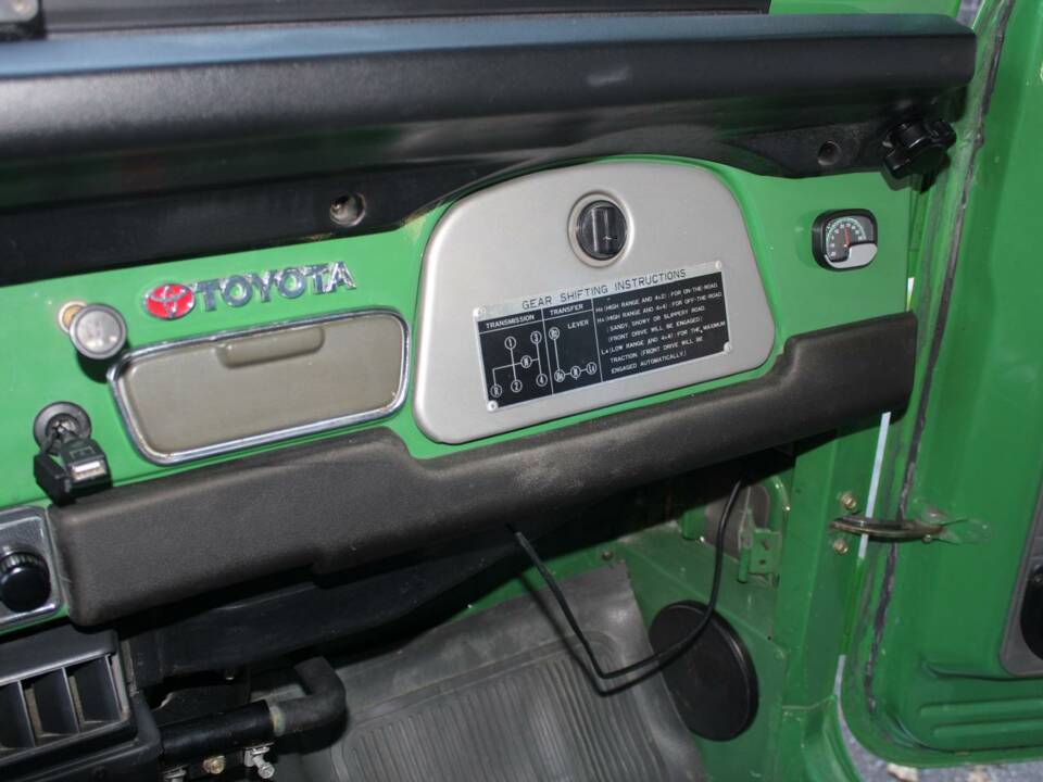 Bild 14/15 von Toyota Land Cruiser BJ 42 (1981)
