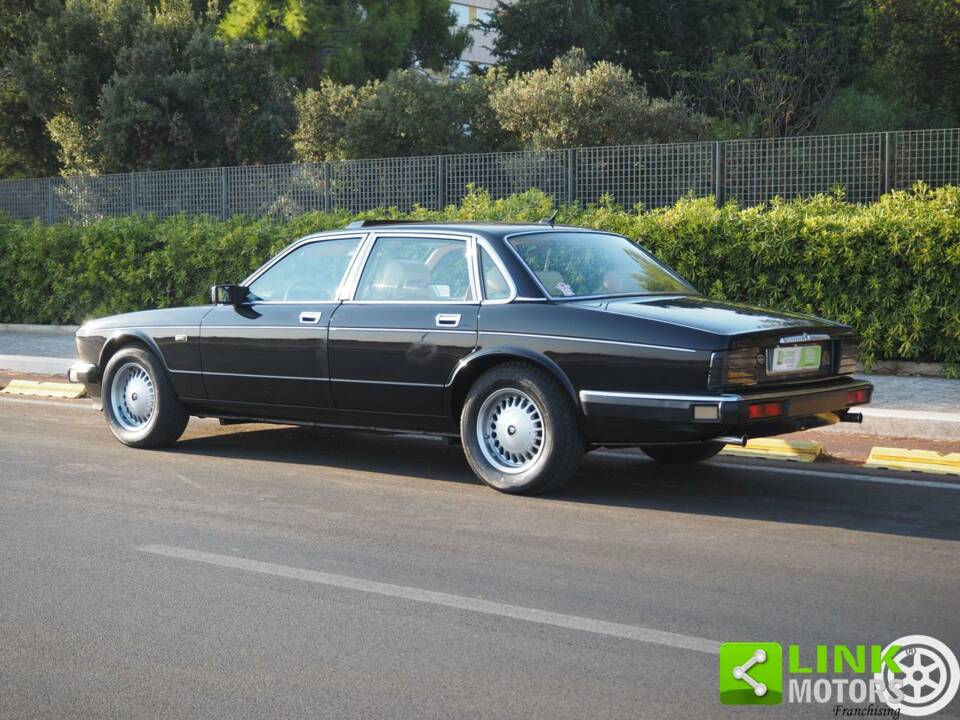 Bild 16/50 von Jaguar Sovereign 3.6 (1988)