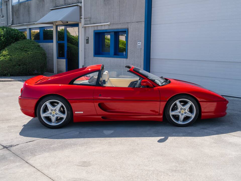 Bild 27/100 von Ferrari F 355 F1 GTS (1998)
